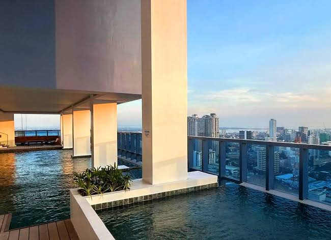 Yumi's pool
